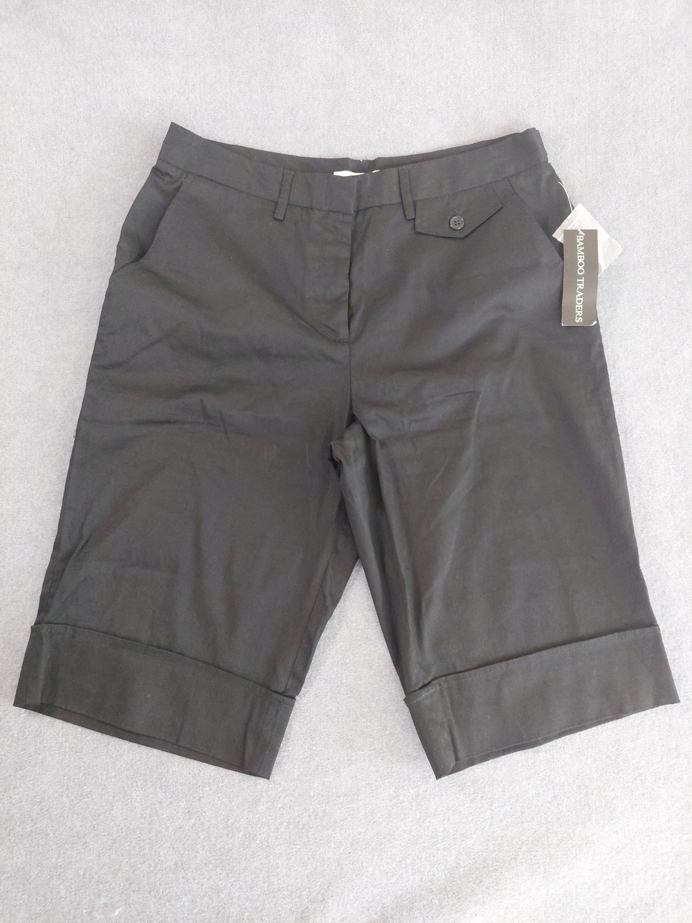 NWT Bamboo Traders Black Bermuda Shorts - Cuffed Hem Size 12 - Picture 2 of 9